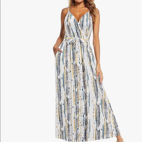 ouges Dresses & Skirts - NWT Ouges summer deep v neck adjustable spaghetti strap beach maxi dress small